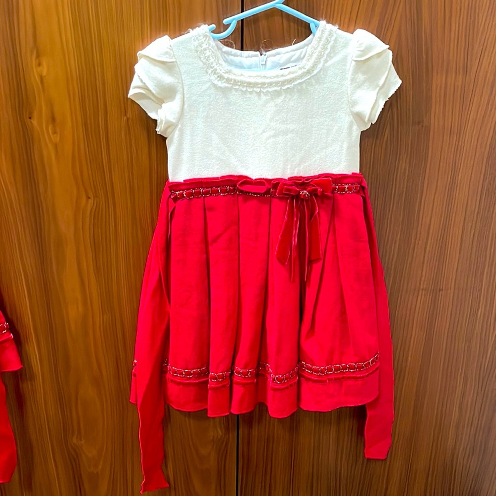 Gorgeous Fleurisse girls dress perfect for Christmas 3T and 5T